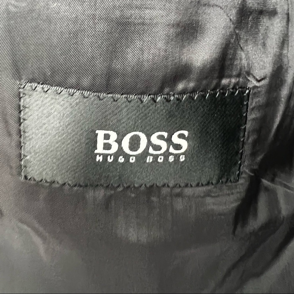 Hugo Boss striped suit jacket blazer size 40R grey with blue stripes - Picture 7 of 10
